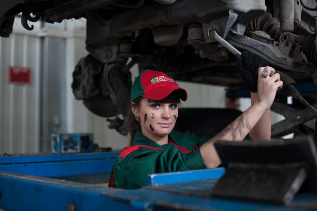 7 Signs You Need Auto Repair Near You